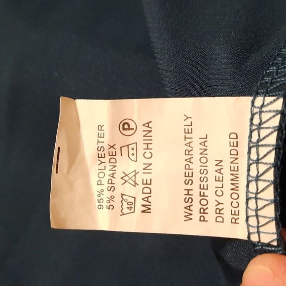 Emerald Green Dress. NWT. Size Large. - Picture 5 of 6